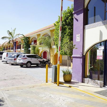 Hotel Posada Del Sol Inn Торреон Экстерьер фото
