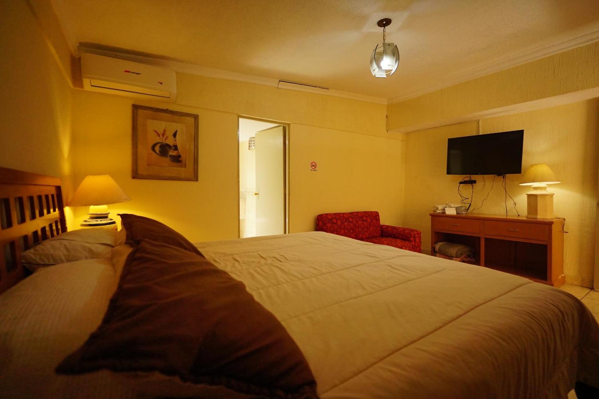 Hotel Posada Del Sol Inn Торреон Экстерьер фото