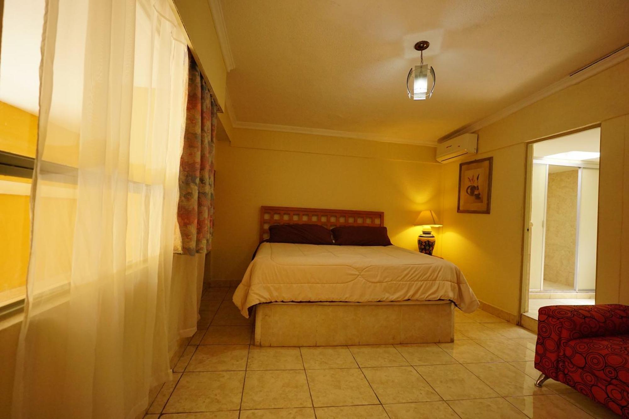 Hotel Posada Del Sol Inn Торреон Экстерьер фото