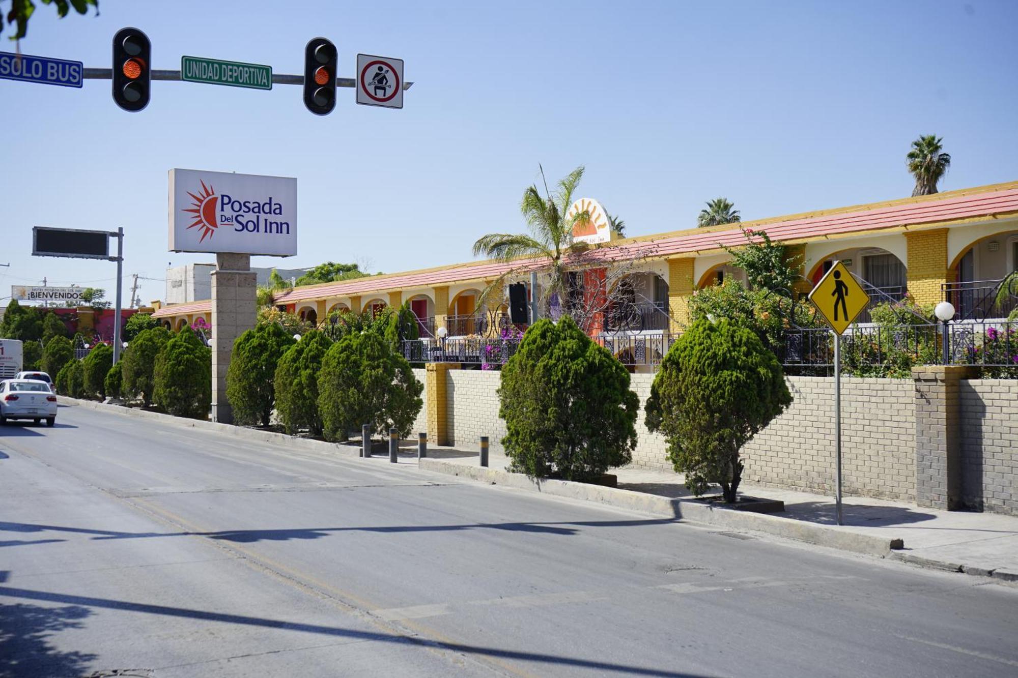 Hotel Posada Del Sol Inn Торреон Экстерьер фото