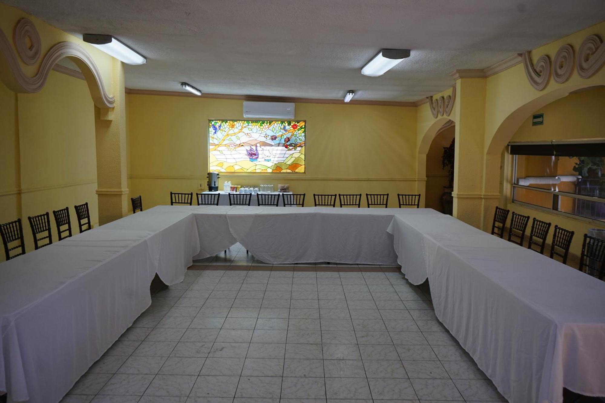 Hotel Posada Del Sol Inn Торреон Экстерьер фото
