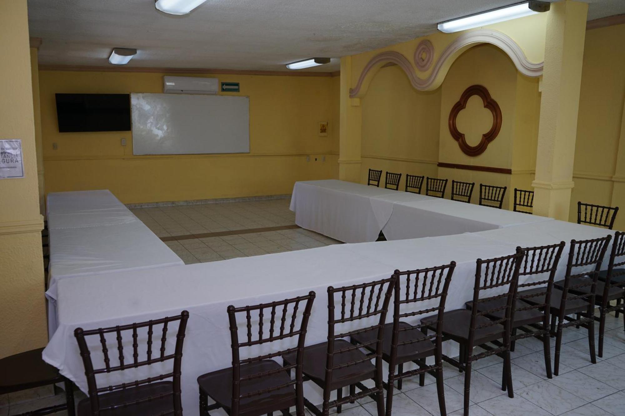 Hotel Posada Del Sol Inn Торреон Экстерьер фото